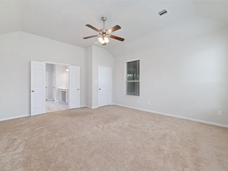 18511 Grand Spanish Oak Ct — Photo 16