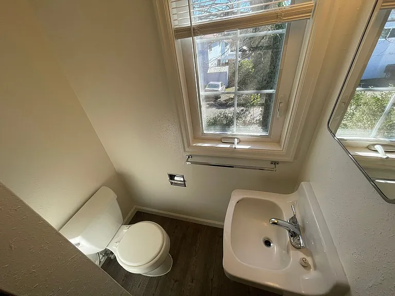 Vista Terrace — Photo 12
