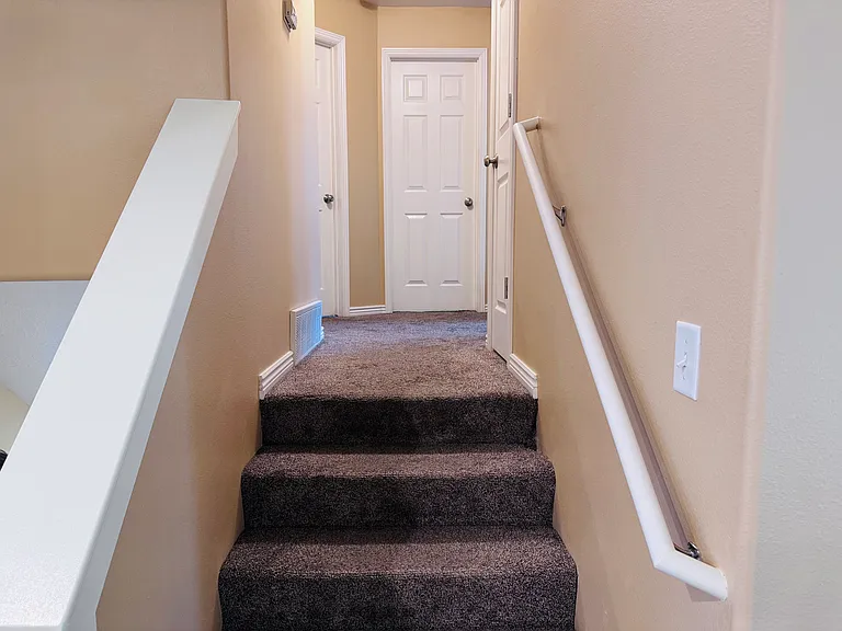 662 W 260 N — Photo 11