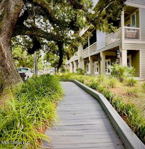 922 Porter Ave APT 221, Ocean Springs, MS, 39564