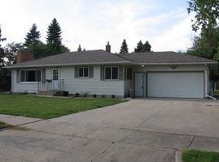 912 21st Ave S, Moorhead, MN 56560