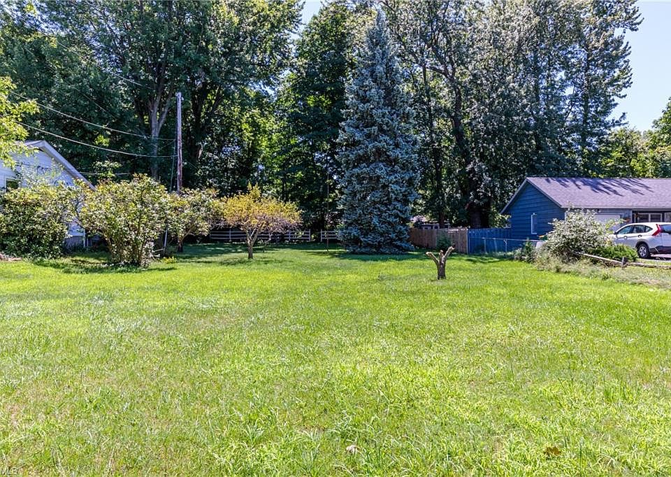 2nd image of 8342 Munson Rd