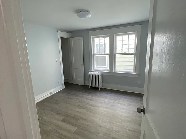 79 Corlear St — Photo 5