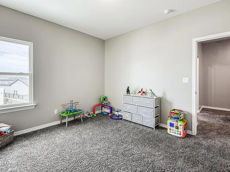 2375 Enchanted Peaks Ln — Photo 44