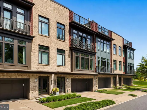 5445 Merriam St, Bethesda, MD 20814