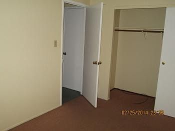 4th image of 8749 Woodman Way APT A