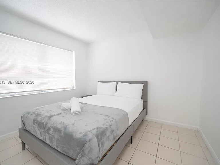 500 NE 26th St #2C — Photo 18