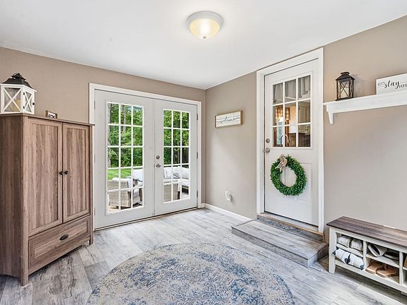 5th image of 35 Charles St