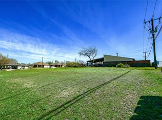 8433 Downe Dr, White Settlement, TX 76108