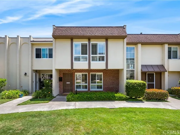 9705 Port Royal Cir, Huntington Beach, CA 92646