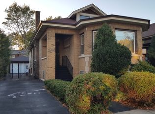 8240 S Luella Ave, Chicago, IL 60617