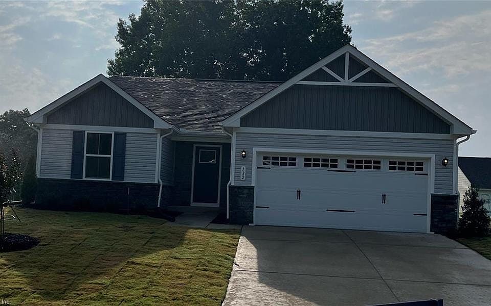 1st image of 132 Pleasants Ln