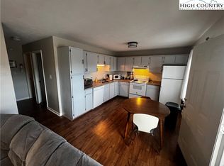 115 Rogers Dr APT 13, Boone, NC 28607