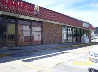 15 Westbank Expy, Gretna, LA 70053