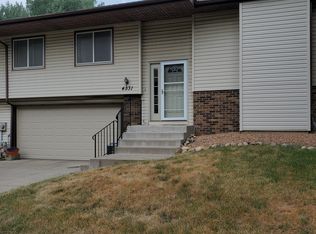 4531 Churchill St N, Shoreview, MN 55126