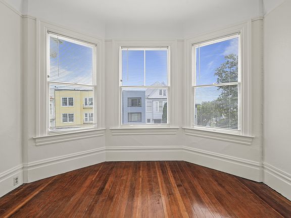 3rd image of 122 Buena Vista Ter