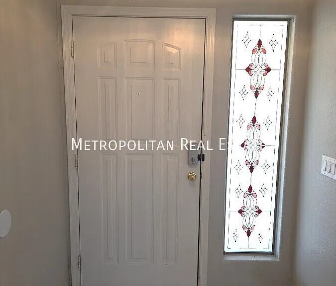 12917 W Wilshire Dr — Photo 3