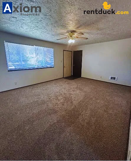 674 W Cedar — Photo 7