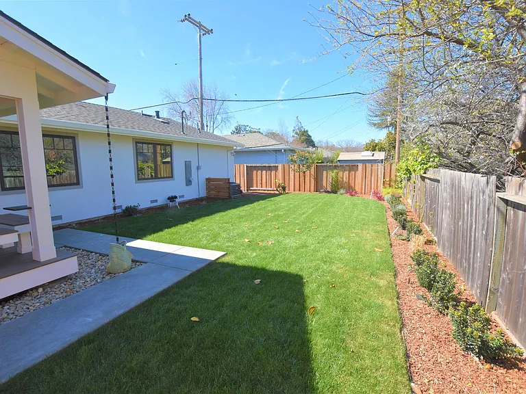 5189 Lassen Ave — Photo 12