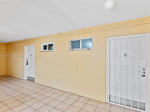 5th image of 8530 Byron Ave APT 302