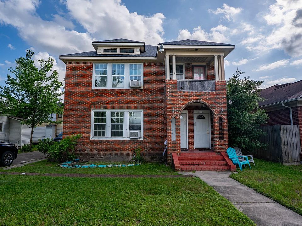 1st image of 2206 Isabella St