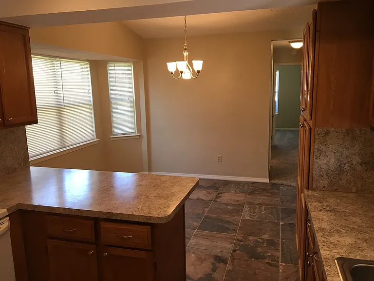 10050 Southridge Dr — Photo 9