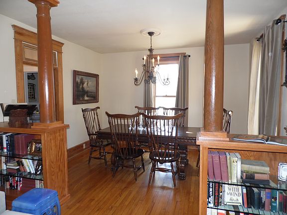 Dining Room - Note Transom