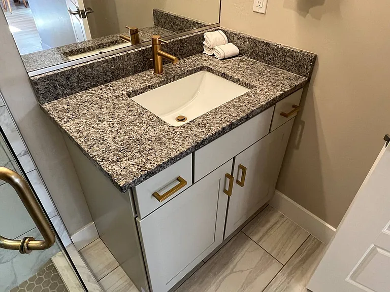 690 N Richard St #8 — Photo 20