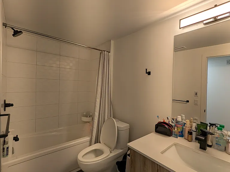 4 Champlain Ave #2 — Photo 11
