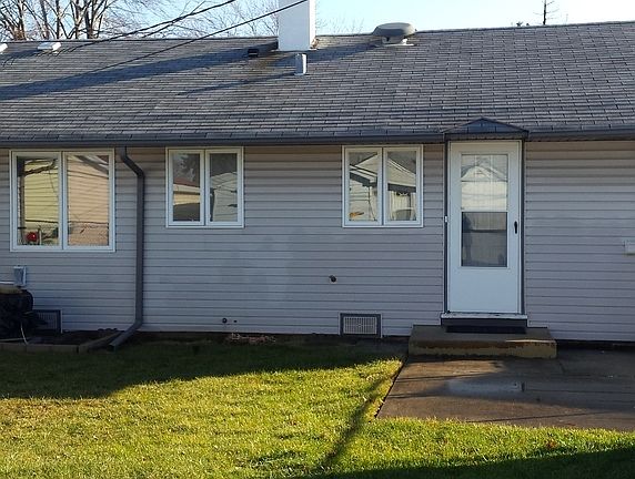 3rd image of 8834 S Keeler Ave