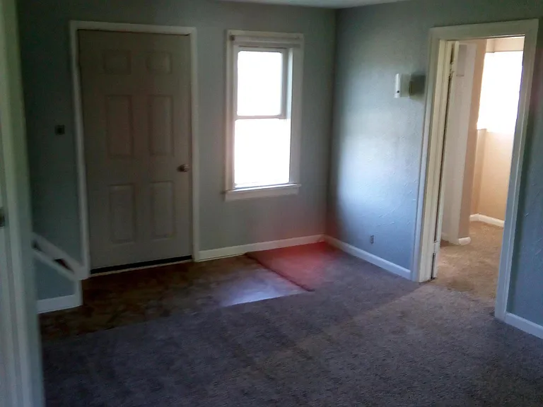 319 Goodell Ave — Photo 12