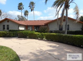 616 Palm Valley Dr E, Palm Valley, TX 78552