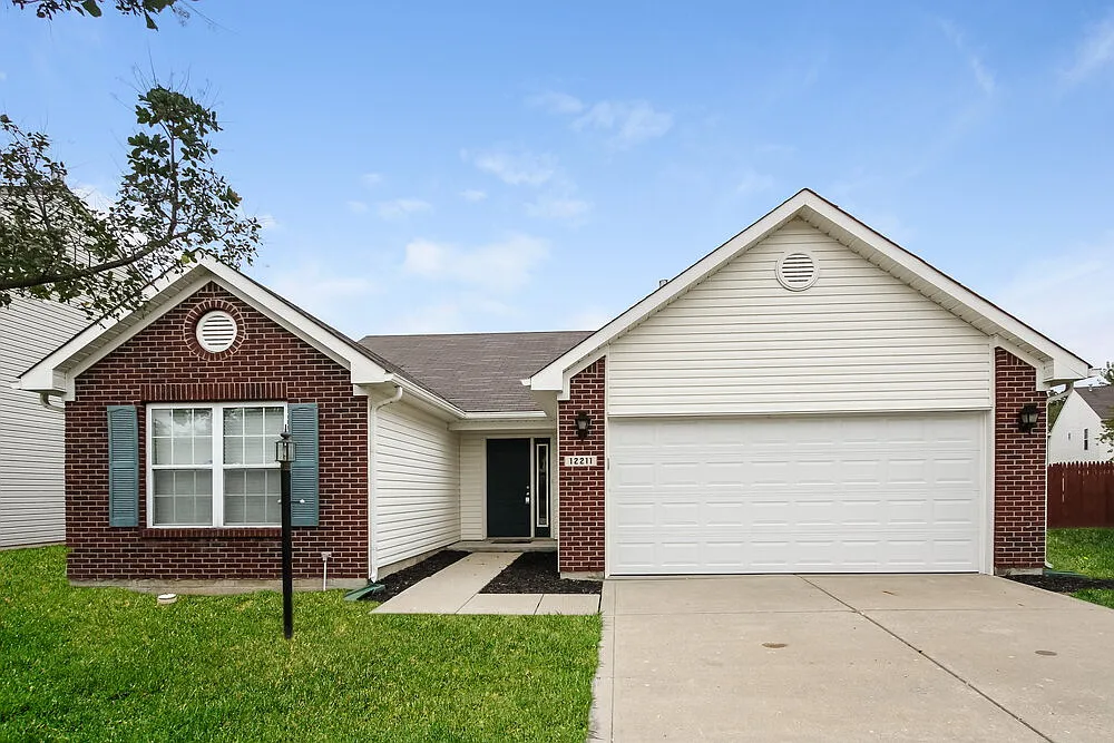 3 bed, 2.0 bath, 1444 sqft, $3,070 — Photo 1