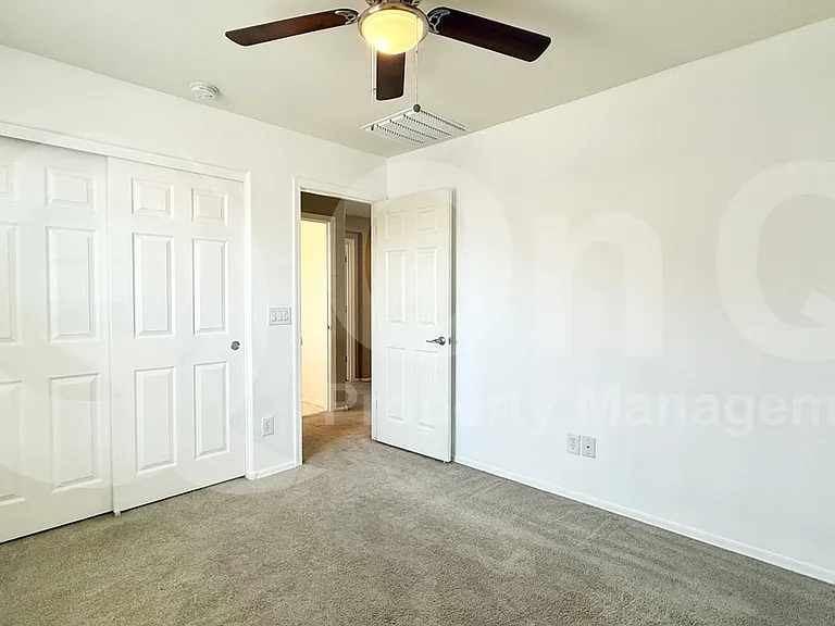 156 N 56th Pl — Photo 13
