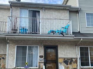 24 Theater Ln, Staten Island, NY