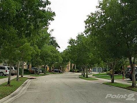 4th image of 1270 Crossbill Ct