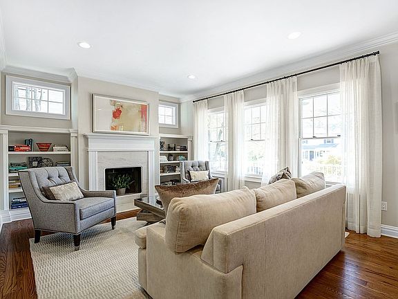 4th image of 19 Parkview Dr