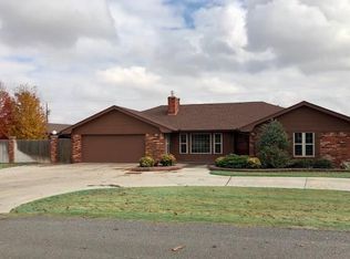 10094 N 2396th Rd, Weatherford, OK 73096