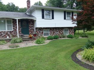 2342 Henn Hyde Rd, Cortland, OH 44410