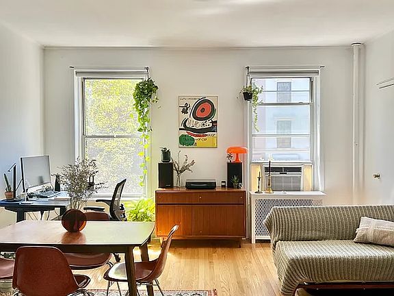 3rd image of 189 Amity St #3