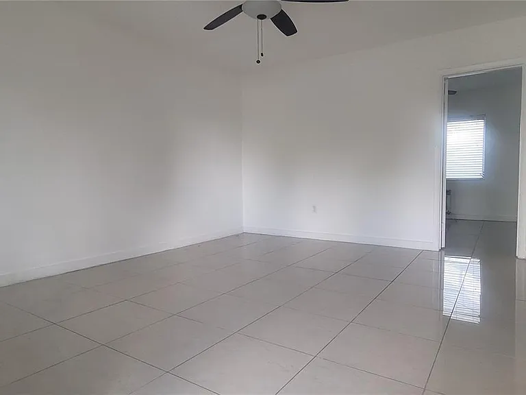 2601 SW 22nd Ave #4 — Photo 18