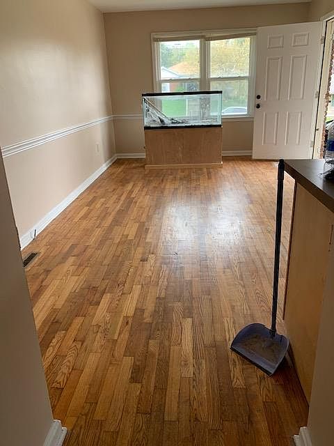 2nd image of 108 Sunset Dr #108