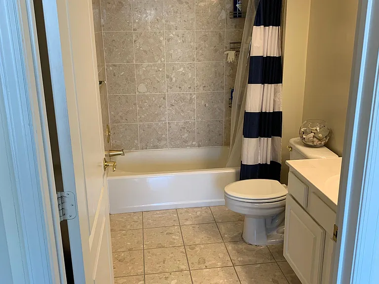 901 N Monroe St — Photo 10