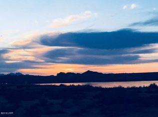 598 Grand Island Dr, Lake Havasu City, AZ 86403