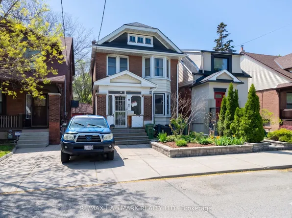 31 Gates Ave, Toronto, ON M4C 1T1