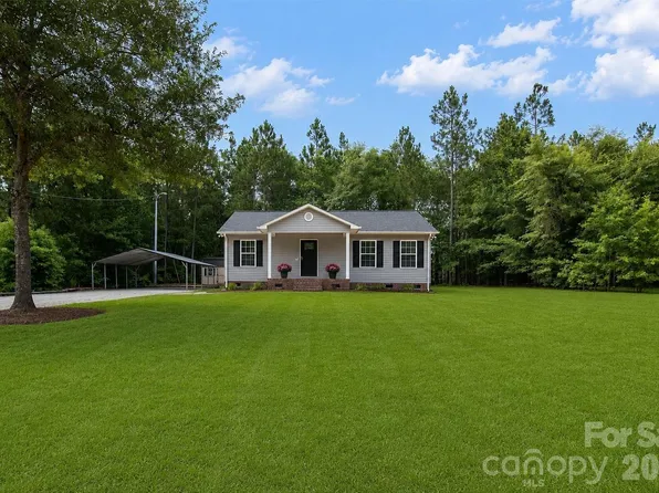 102 Twin Brook Ln, Pageland, SC 29728