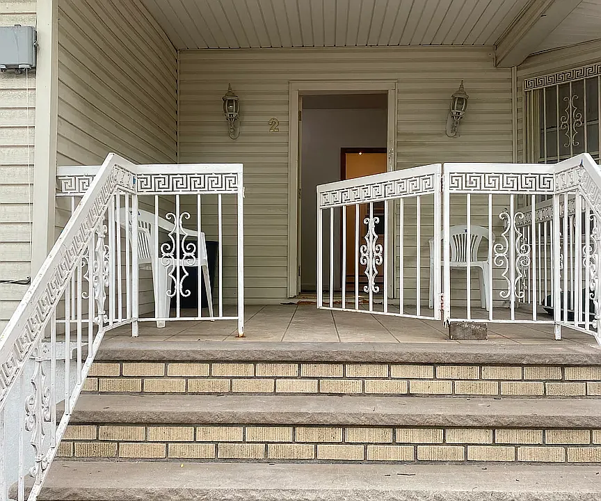 2 Stratford Rd #1