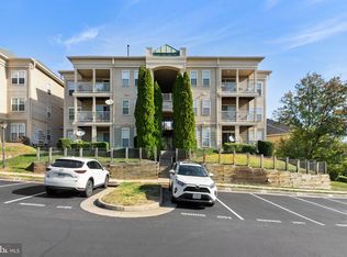 1055 Gardenview Loop APT 302, Woodbridge, VA 22191