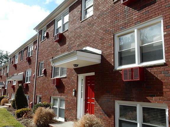 3rd image of 476 Joralemon St #U-g2-36