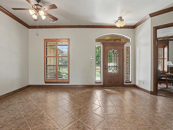 4th image of 2727 Ashe Creek Dr